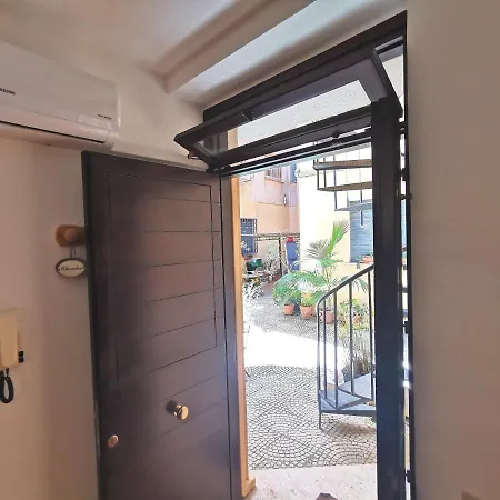 Mini Egadi Lägenhet *